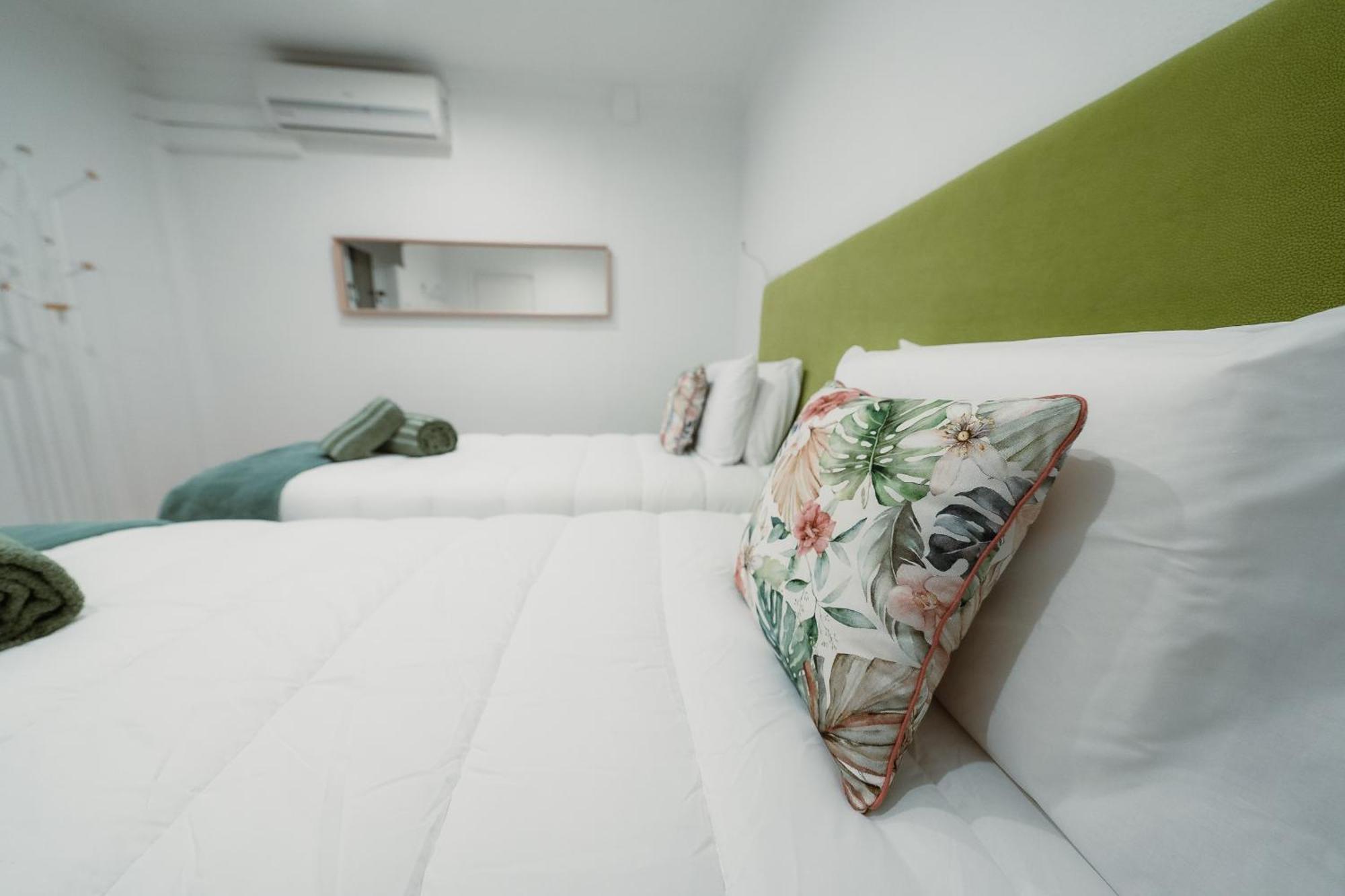 Douro Garden & Rooftop - Authentic Portuguese Guesthouse 빌라노바데가이아 외부 사진